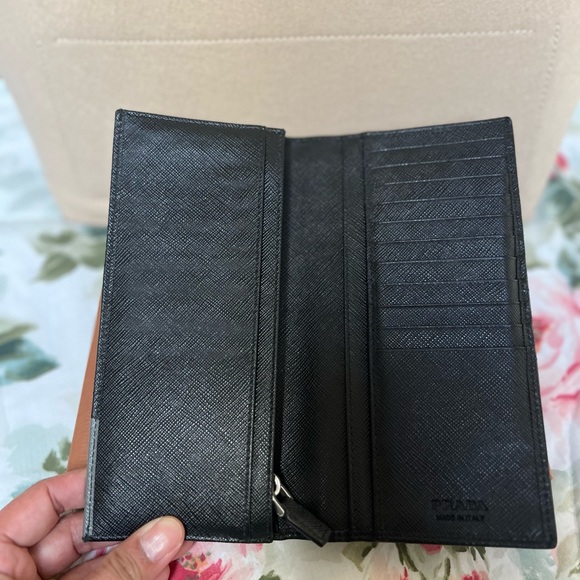 Prada Black Safiano Bifold Long Wallet - Picture 10 of 10